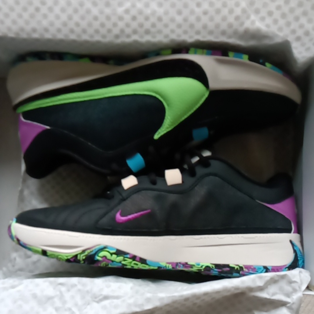 Giannis Antetokounmpo Nike Zoom Freak 5 Shoe "Made In Sepolia"  NWT + BOX